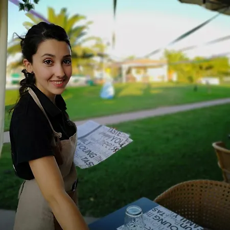 Rey Club Ξενοδοχείο με διαμερίσματα 3*
