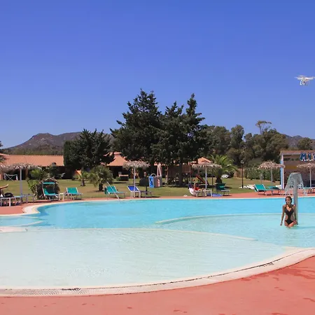 Rey Club مونتي ناي