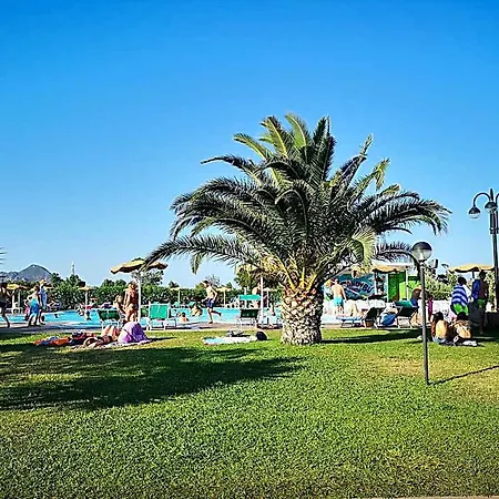 Aparthotel Rey Club