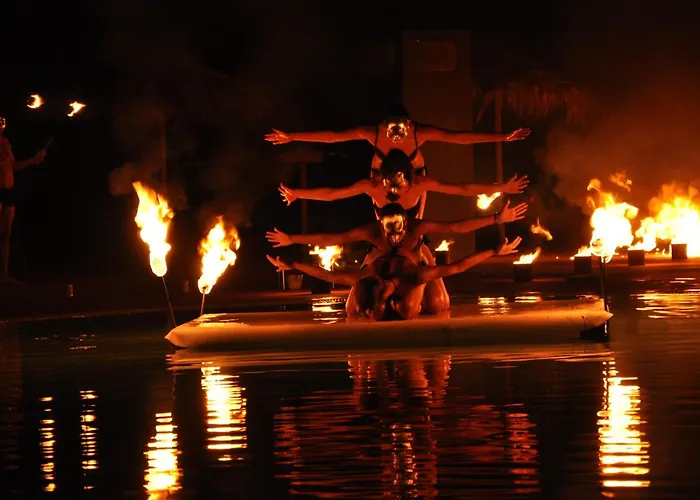 Rey Club 아파트호텔 3*