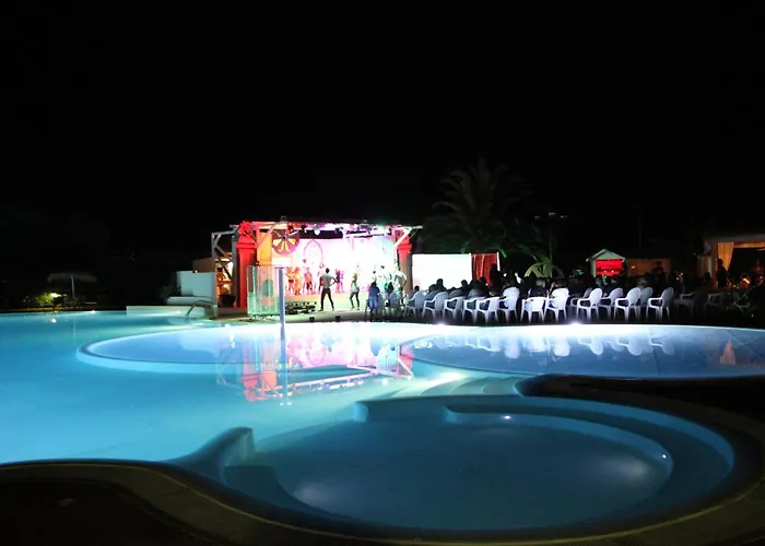 Rey Club 아파트호텔 3*