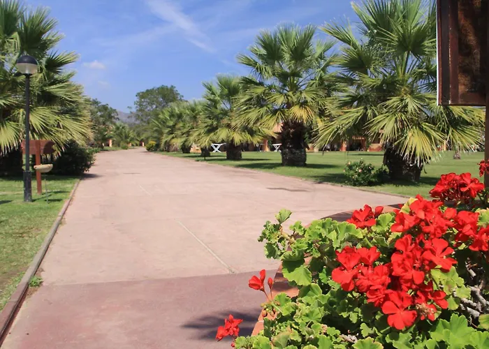 Rey Club 3* 몬테나이